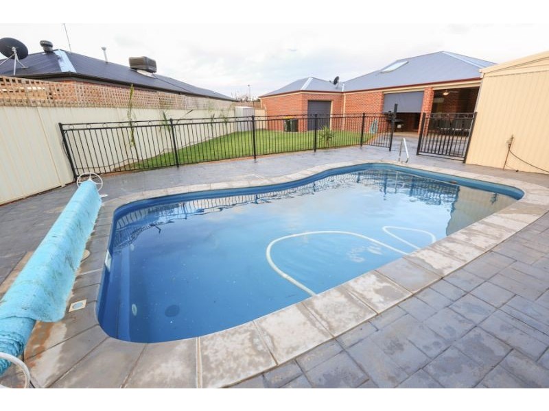 4 Orlando Court, Mildura VIC 3500