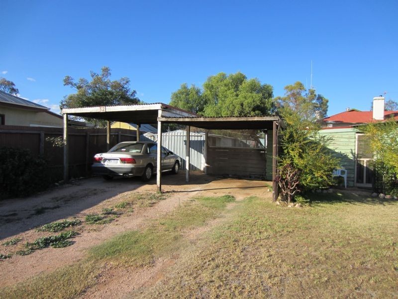 32 Main Avenue North, Merbein VIC 3505