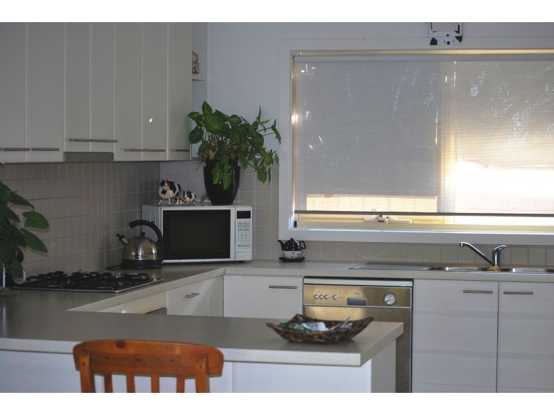 6 Robert Court, Gol Gol NSW 2738