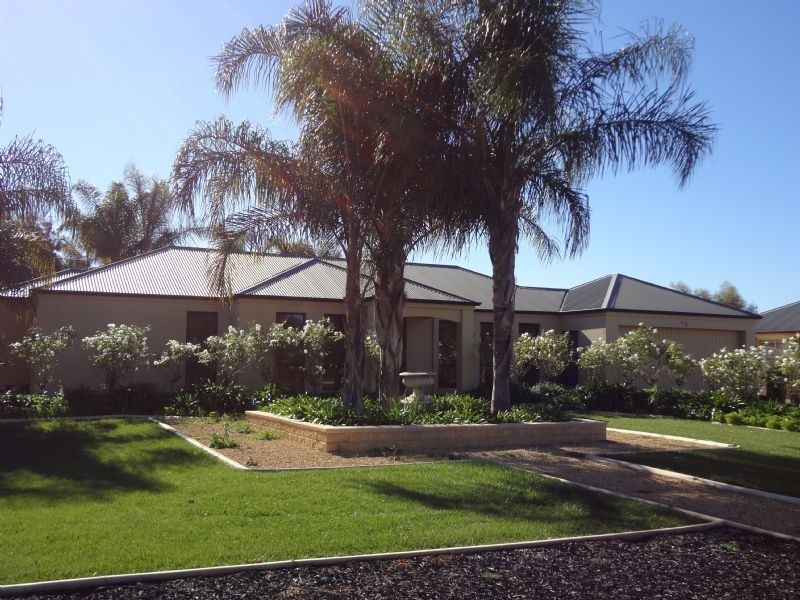 40 Wood Street, Gol Gol NSW 2738
