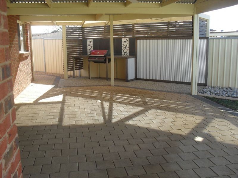 6 Stamford Court, Buronga NSW 2739