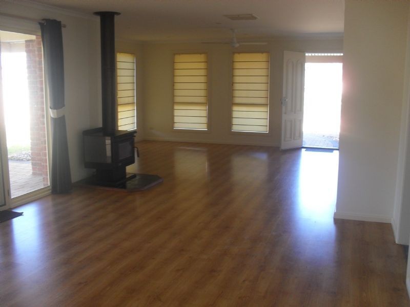 6 Stamford Court, Buronga NSW 2739