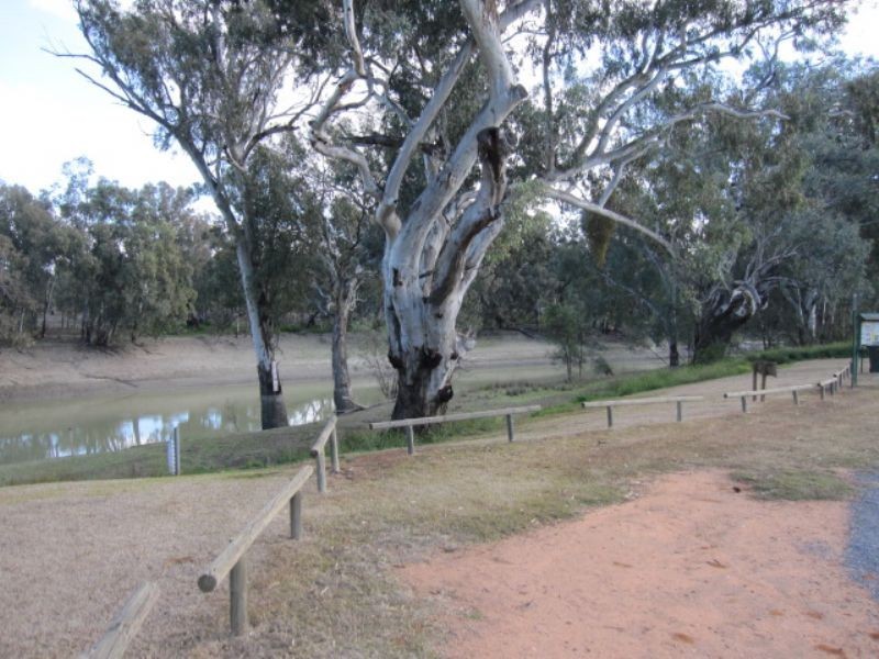 16-17 Darling Street, Pooncarie NSW 2648