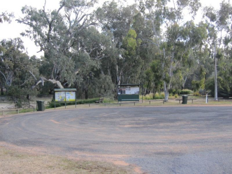 16-17 Darling Street, Pooncarie NSW 2648