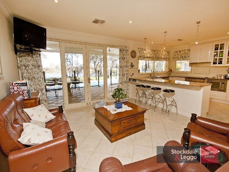 43 Carramar Drive, Gol Gol NSW 2738