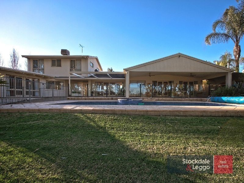 43 Carramar Drive, Gol Gol NSW 2738