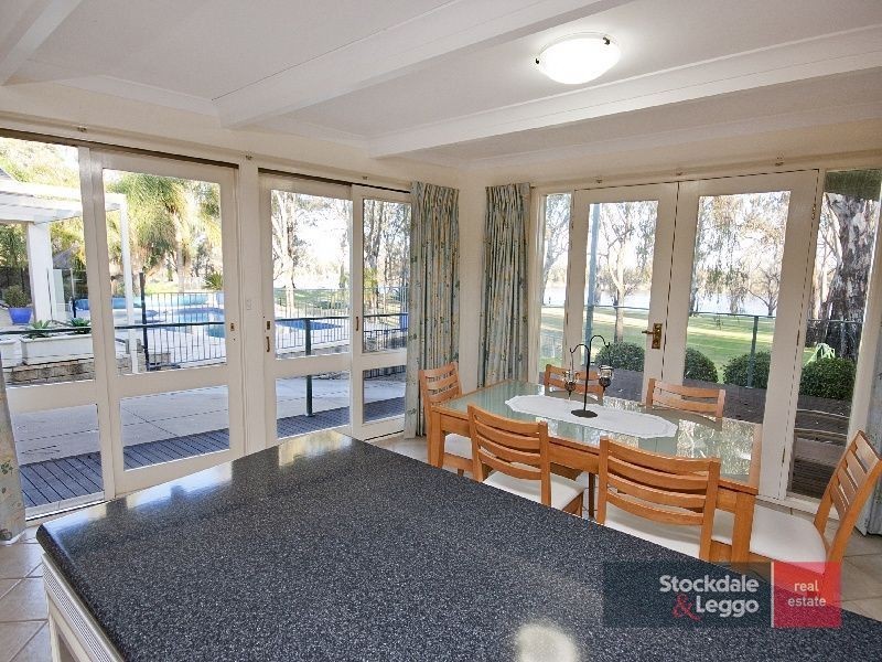 43 Carramar Drive, Gol Gol NSW 2738