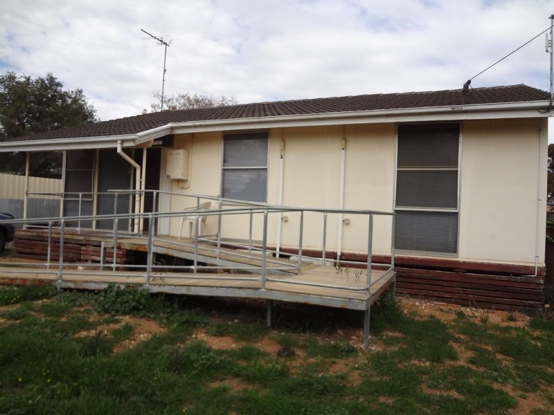 1 Vine Court, Ouyen VIC 3490