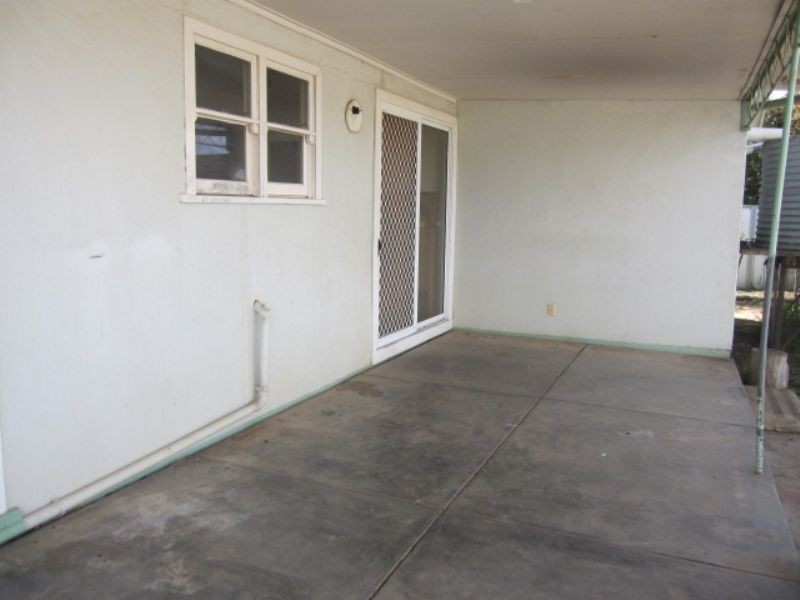 27 Leonora Street, Robinvale VIC 3549