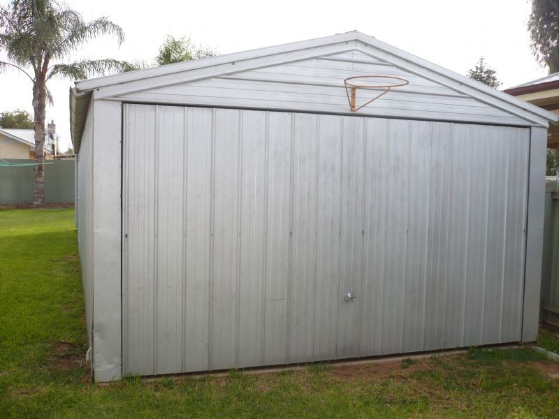 9 Mary Avenue, Mildura VIC 3500