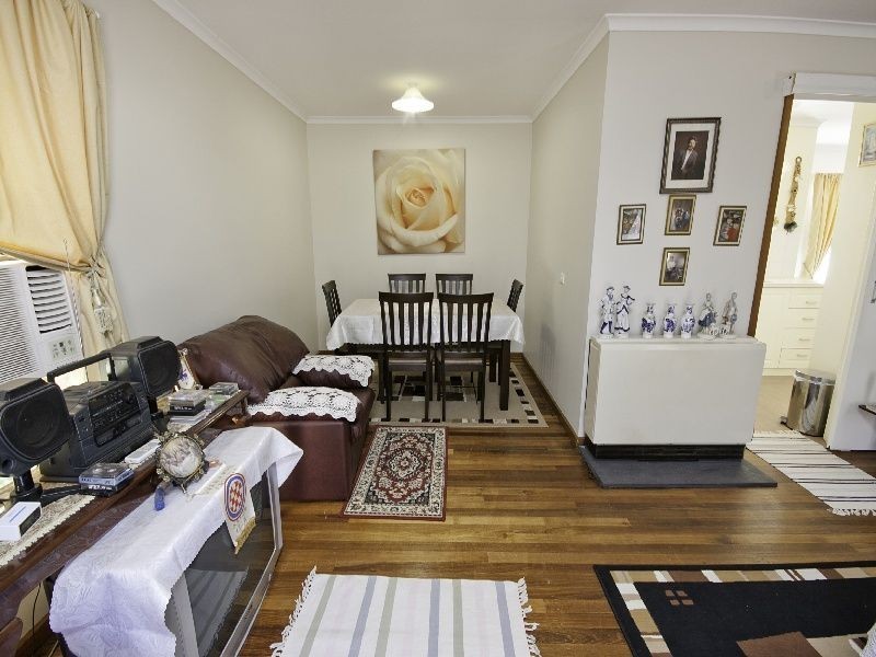 8 Namoi Avenue, Red Cliffs VIC 3496