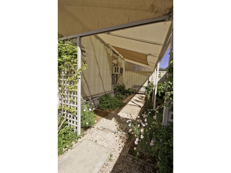 8 Namoi Avenue, Red Cliffs VIC 3496