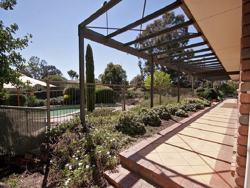 58 Ritchie Street, Ouyen VIC 3490