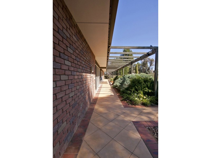 58 Ritchie Street, Ouyen VIC 3490