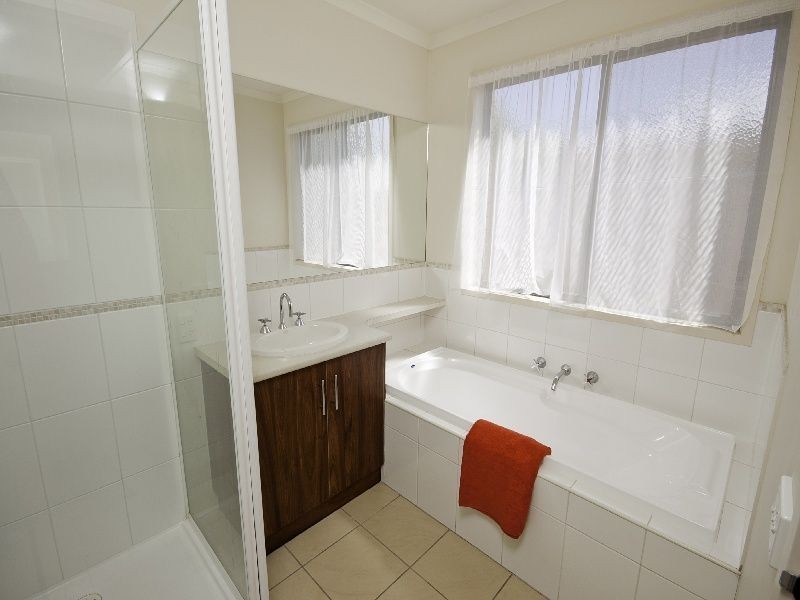 8 Darlington Parade, Mildura VIC 3500