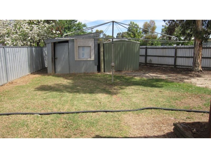 2 Parke Street, Robinvale VIC 3549