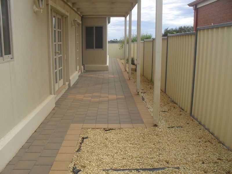 73b Summer Drive, Buronga NSW 2739