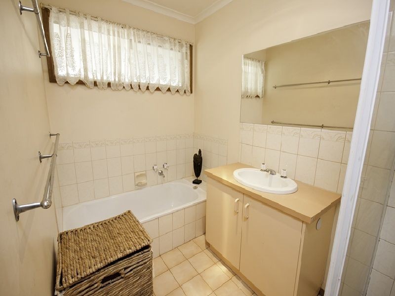 6 Hampton Court, Red Cliffs VIC 3496