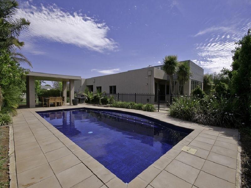 2 Champagne Court, Irymple VIC 3498