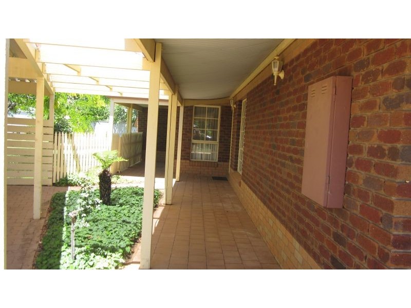 6 Jane Eliza Court, Mildura VIC 3500