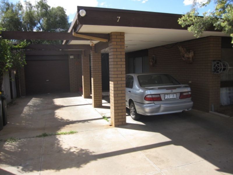 7 Dennis Avenue, Mildura VIC 3500