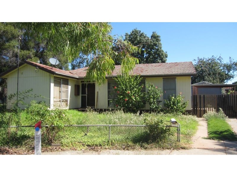 24 Morris Street, Robinvale VIC 3549