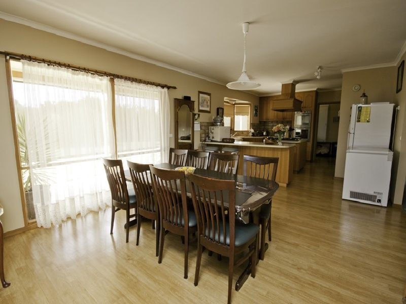 17 Koorlong Avenue, Nichols Point VIC 3501