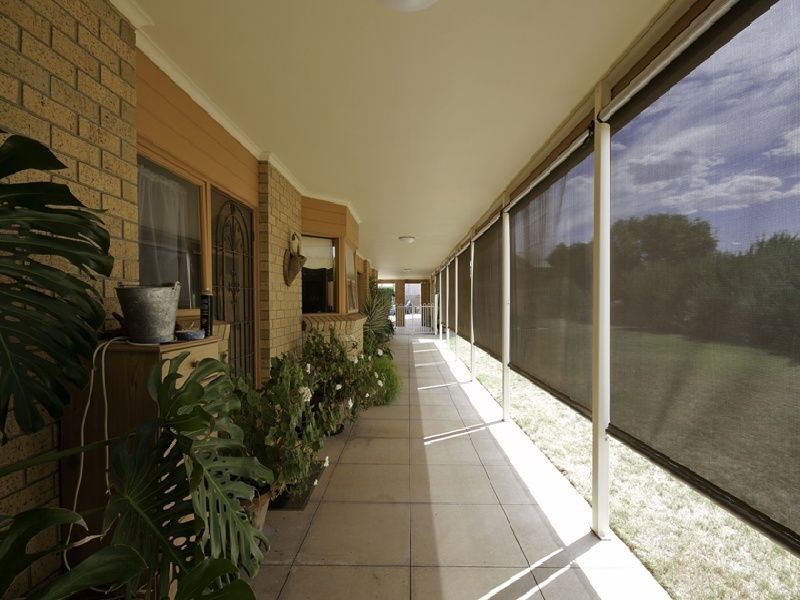 17 Koorlong Avenue, Nichols Point VIC 3501