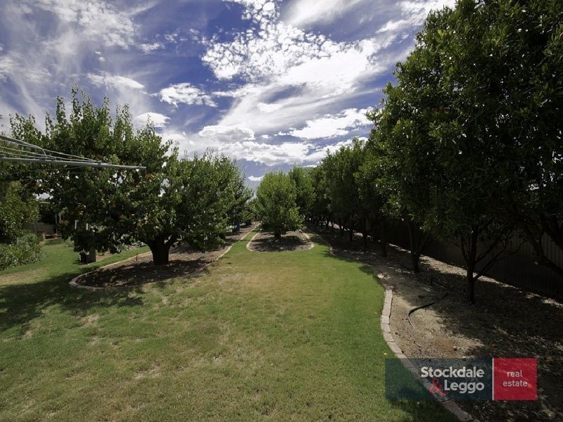 17 Koorlong Avenue, Nichols Point VIC 3501