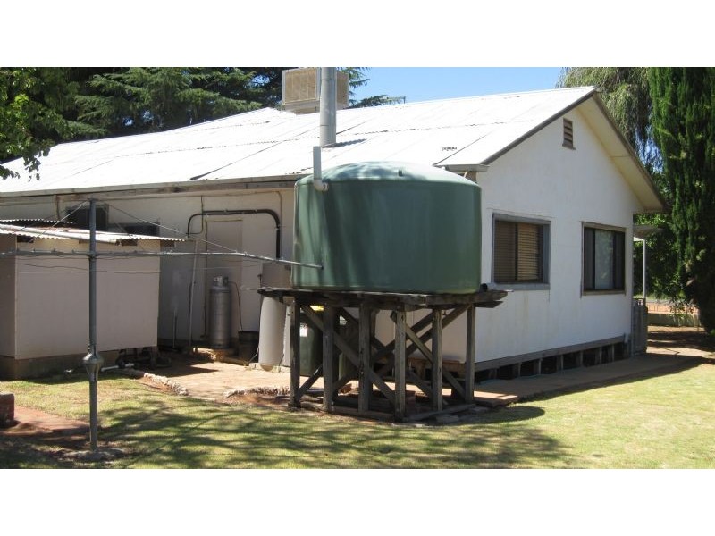 390 Westcliffs Avenue, Red Cliffs VIC 3496