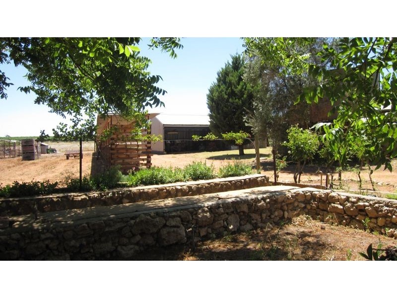 390 Westcliffs Avenue, Red Cliffs VIC 3496