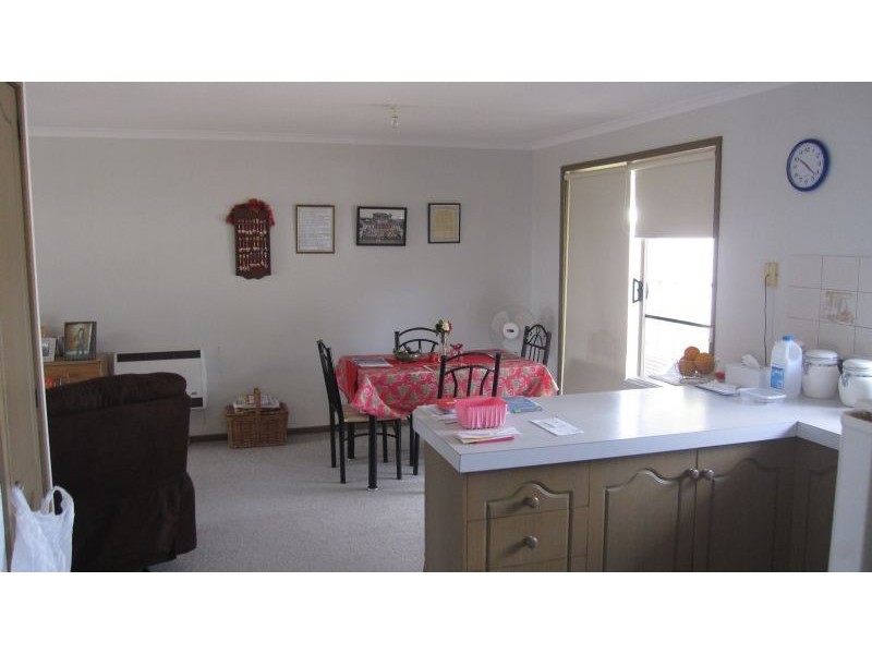 8/221 Adams Street, Wentworth NSW 2648