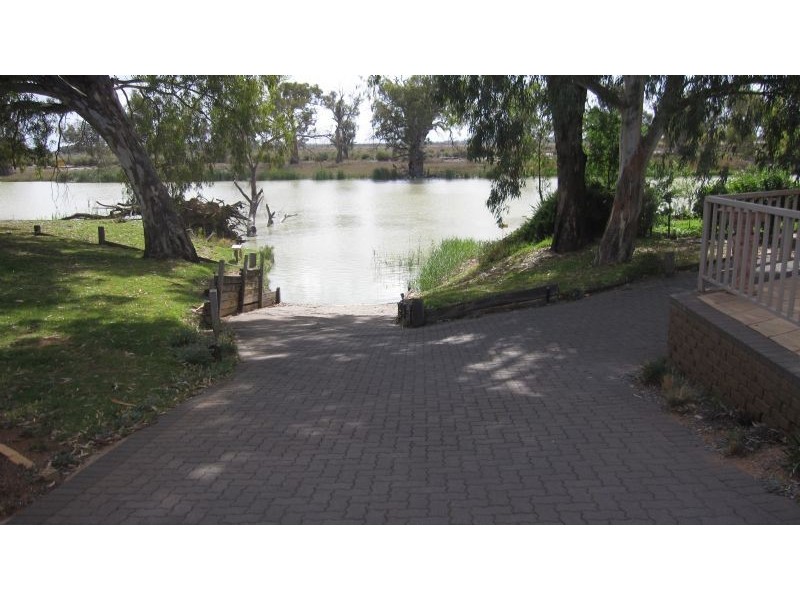 8/221 Adams Street, Wentworth NSW 2648