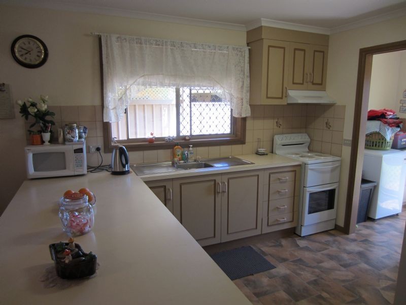 2/21 Etherington Drive, Mildura VIC 3500