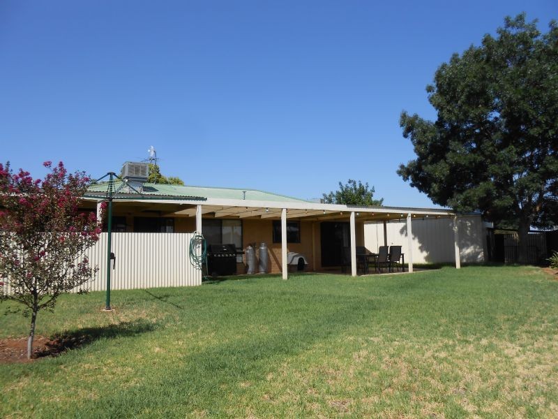 34 Crane Drive, Buronga NSW 2739
