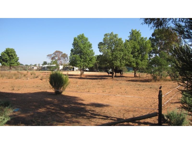 11 Johns Road, Sunnycliffs VIC 3496