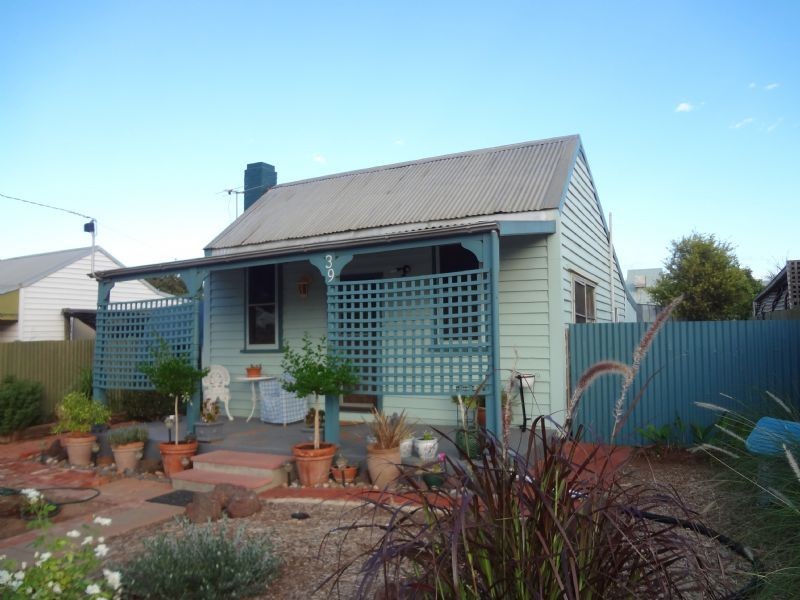 39 Mabel Avenue, Mildura VIC 3500