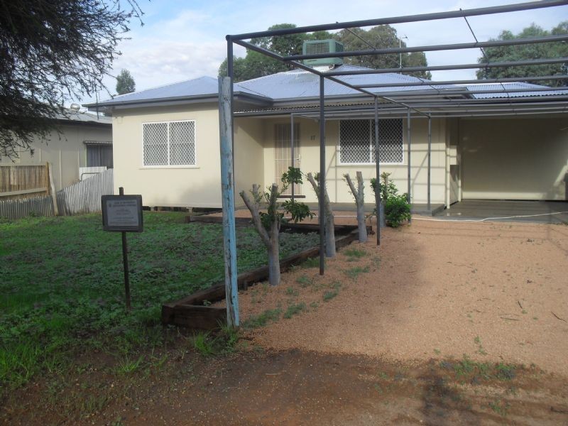 17 Rose Street, Buronga NSW 2739
