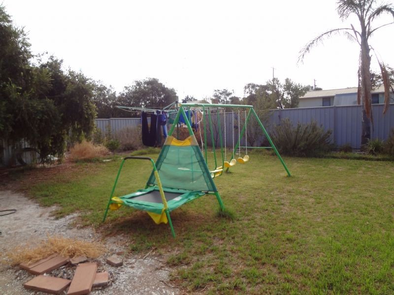 32 Railway Terrace, Ouyen VIC 3490