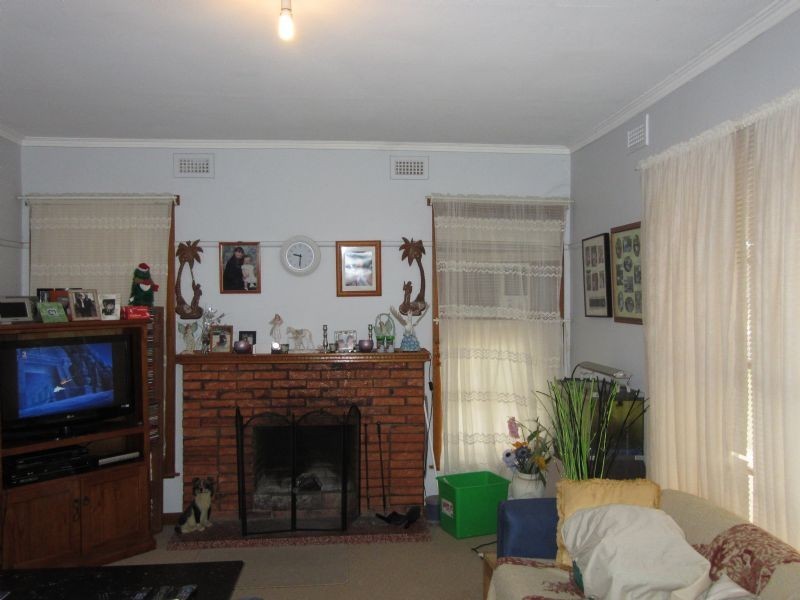 63 Farrell Street, Ouyen VIC 3490