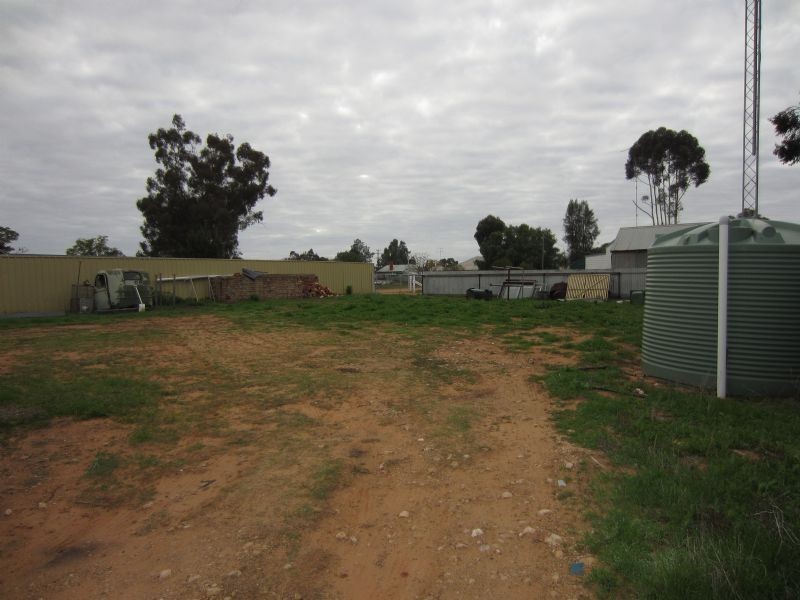 17 Johnson Street, Ouyen VIC 3490