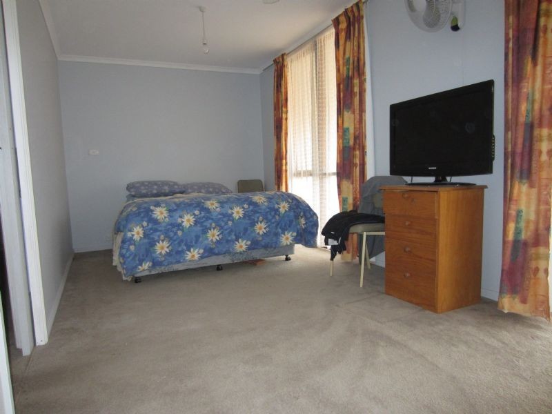 17 Johnson Street, Ouyen VIC 3490