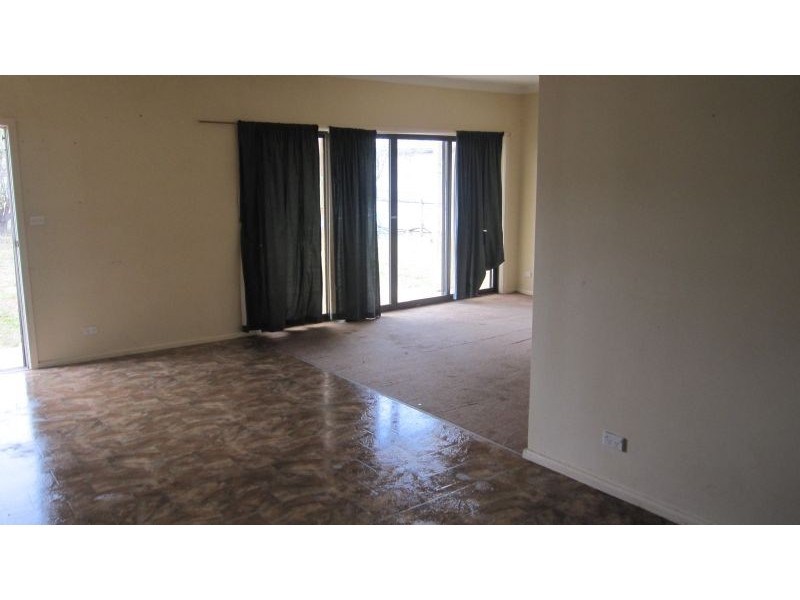 17 Mossop Street, Underbool VIC 3509