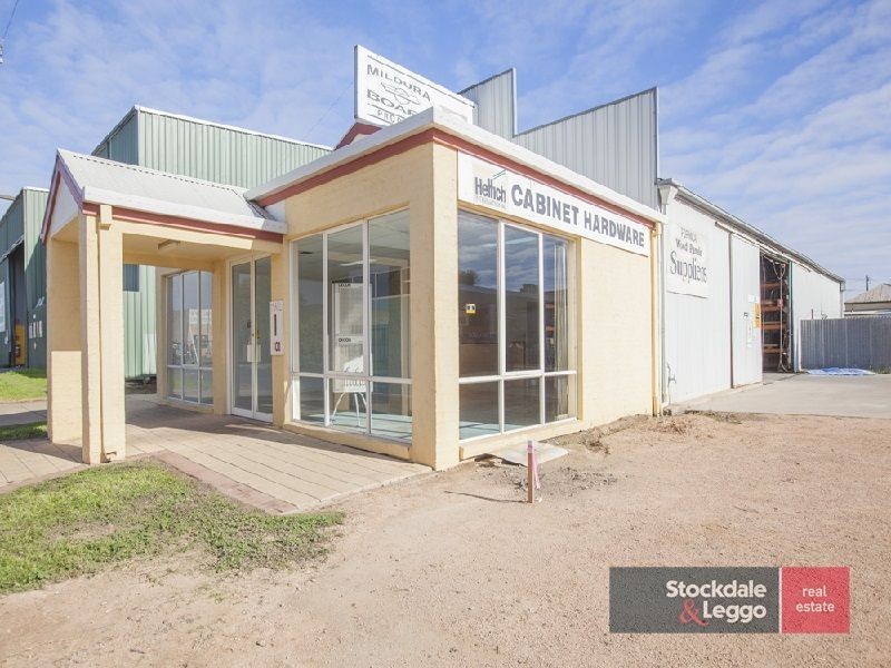 101 Almond Avenue, Mildura VIC 3500