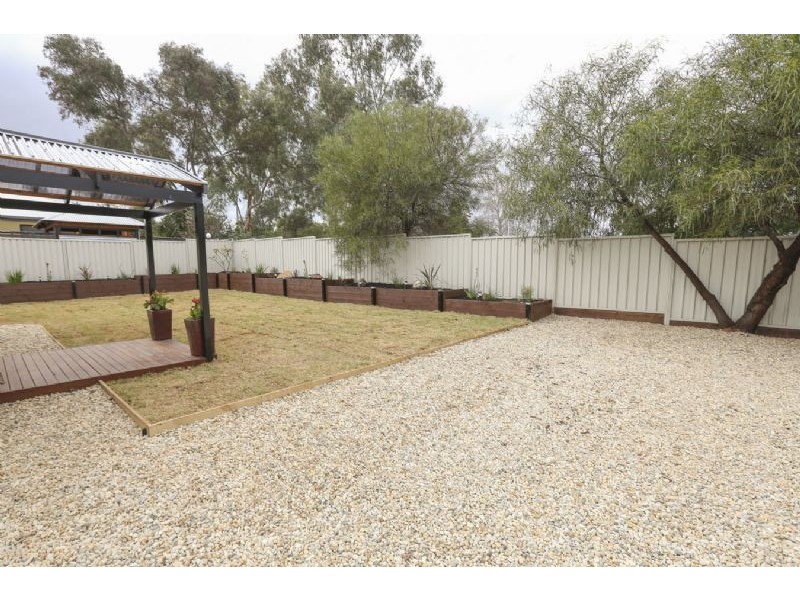 6 Murray Way, Buronga NSW 2739