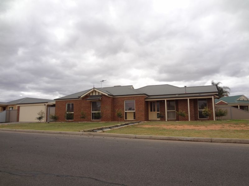 37 Hollywood Boulevard, Mildura VIC 3500