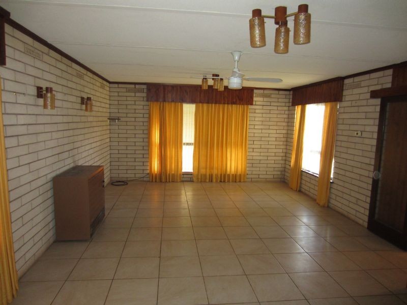 4 Hume Street, Dareton NSW 2717