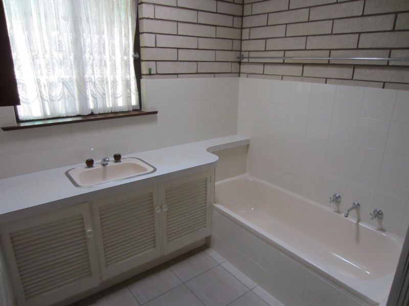 4 Hume Street, Dareton NSW 2717