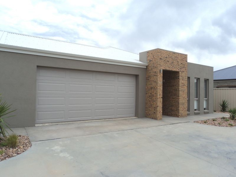4/11 Wisteria Way, Mildura VIC 3500
