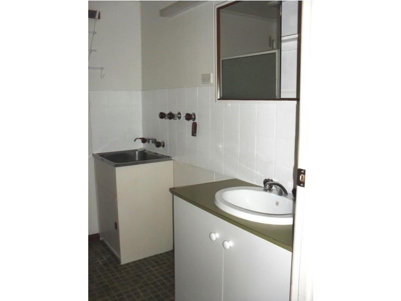 2/4 Eileen Street, Mildura VIC 3500